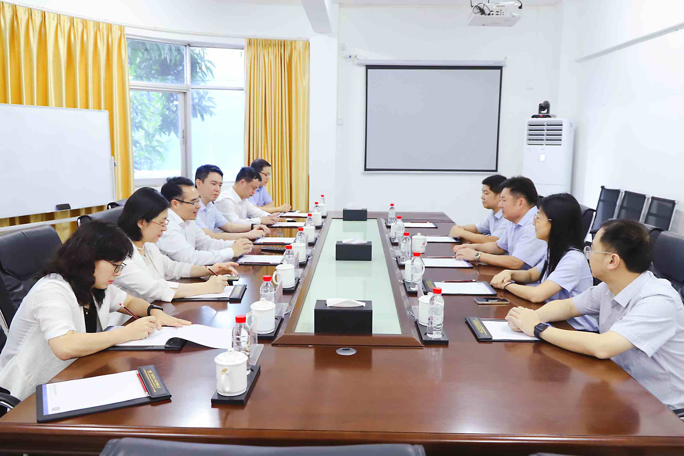 廣東盈華高端銅箔、高性能覆銅板新項目每周動態(tài)?。ㄈ冢? /></a>
        
        <div   id=